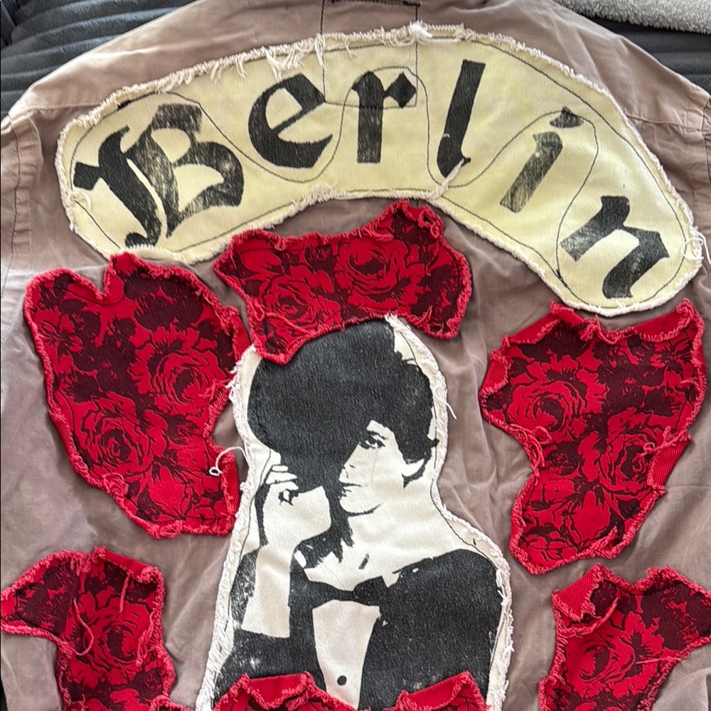 Berlin unisex designer shirt with Red and Black Design